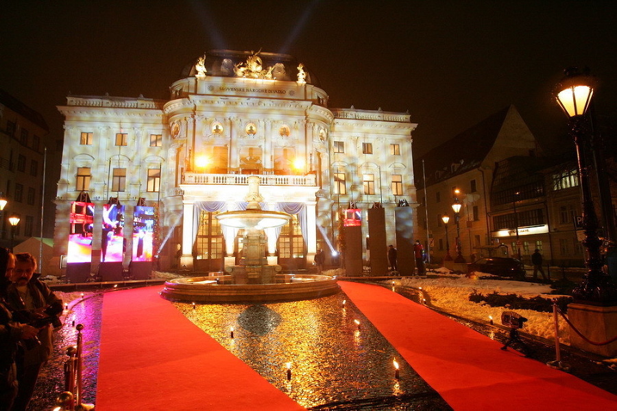 Budova Opery Slovenského národného