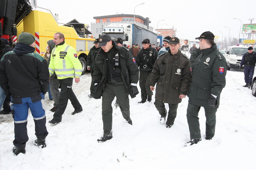 Protestujúci dopravcovia zablokovali dopravu