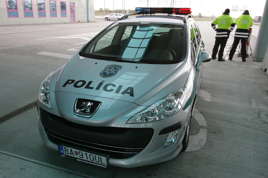 Nové policajné auto Mýtnej