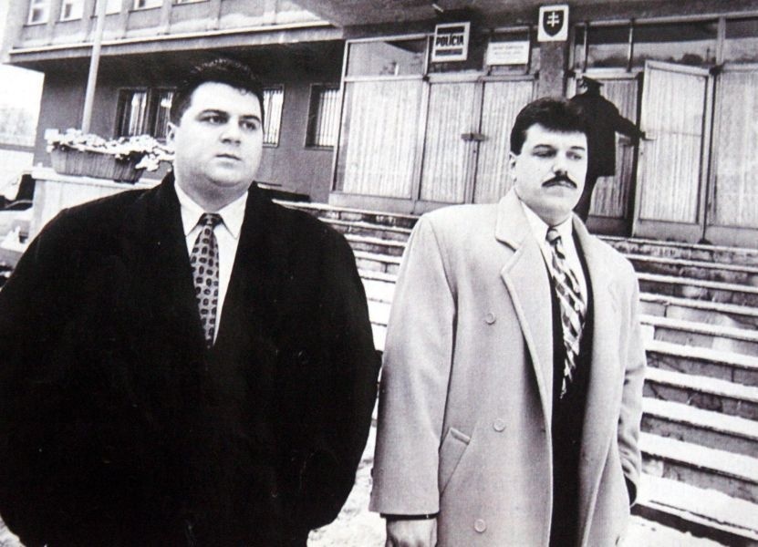 December 1997: Černák (vpravo)