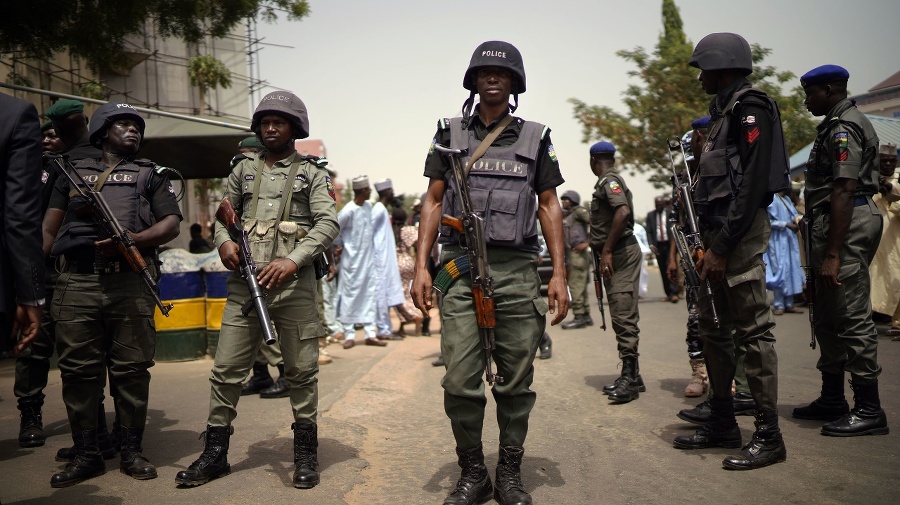 Nigérijskí policajti.