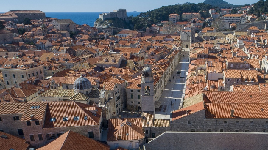 Pohľad na vyľudnený Dubrovník