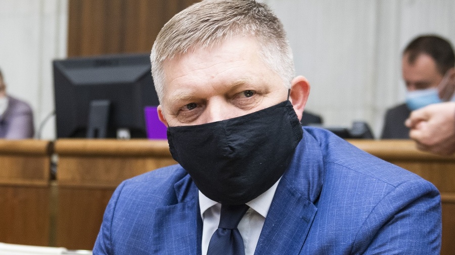 Poslanec za Smer Robert Fico