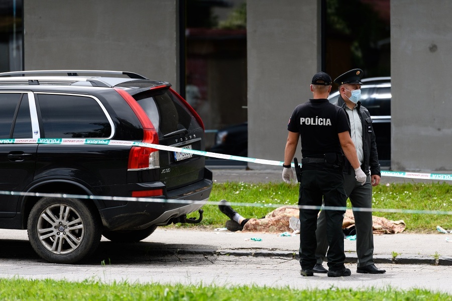 Útočníka policajti zastrelili. 