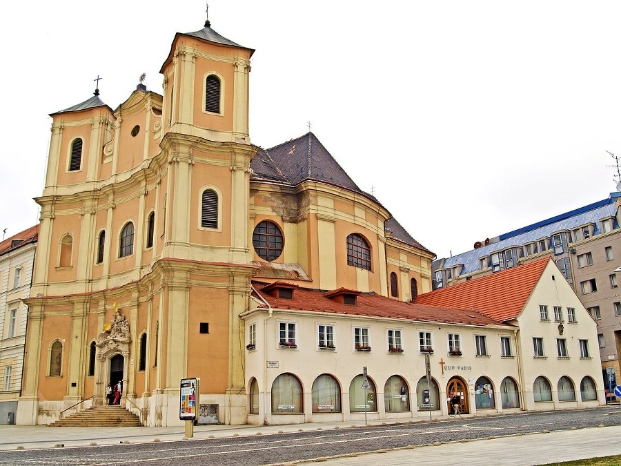 Oprava kostola v Bratislave