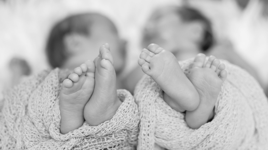 Baby Twins Feet, black