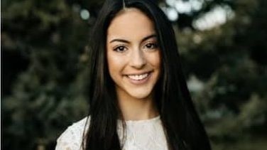 Isabella mala len 21 rokov.