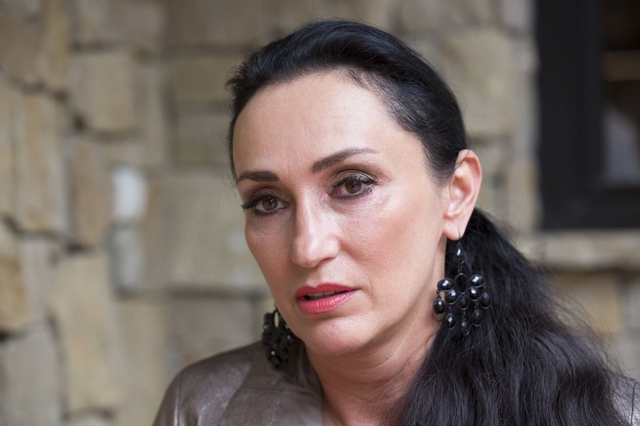 Sisa Sklovska (55)