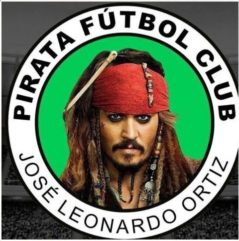 Staré logo tímu Pirata