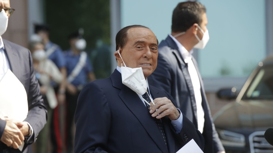 Berlusconi prekonal koronavírus. 