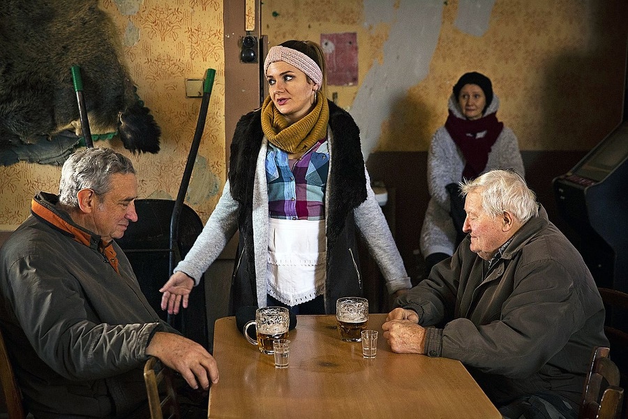 Komparzista bol medzi všetkými hercami veľmi obľúbeny. 