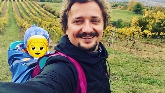 Je trojnásobným otcom, no súkromie si úzkostlivo stráži. 