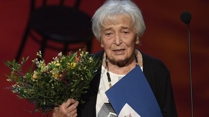 Zomrela herečka Helena Kružíková