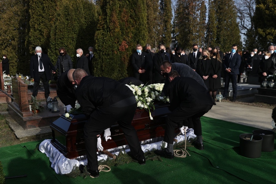 Pohreb poslanca Petráka. 