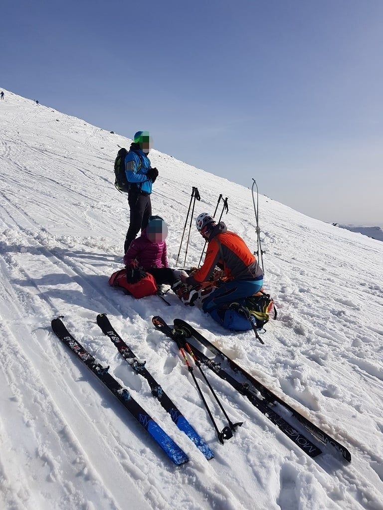 Záchranári HZS ošetrili skialpinistku