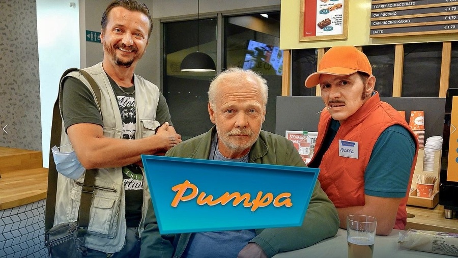 Humoristické trio: Dano Heriban, Tibor Vokoun a Michal Kubovčík v seriáli,  ktorý prináša humorno-satirický pohľad na aktuálne udalosti.