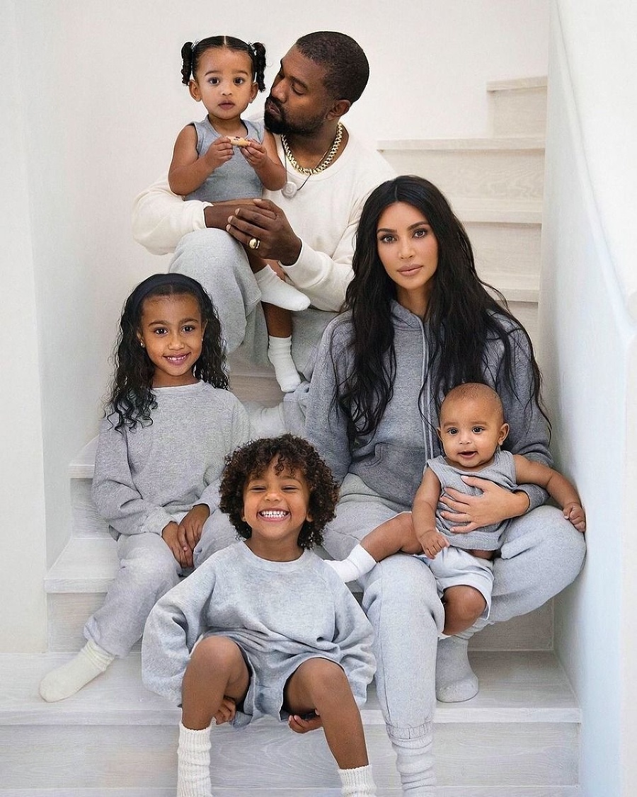 Kim so svojimi deťmi.