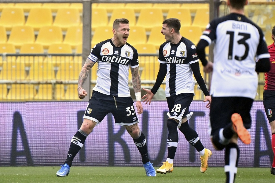 Kucka premenil jedenástku, Parma však iba remizovala s Udinese 2:2.