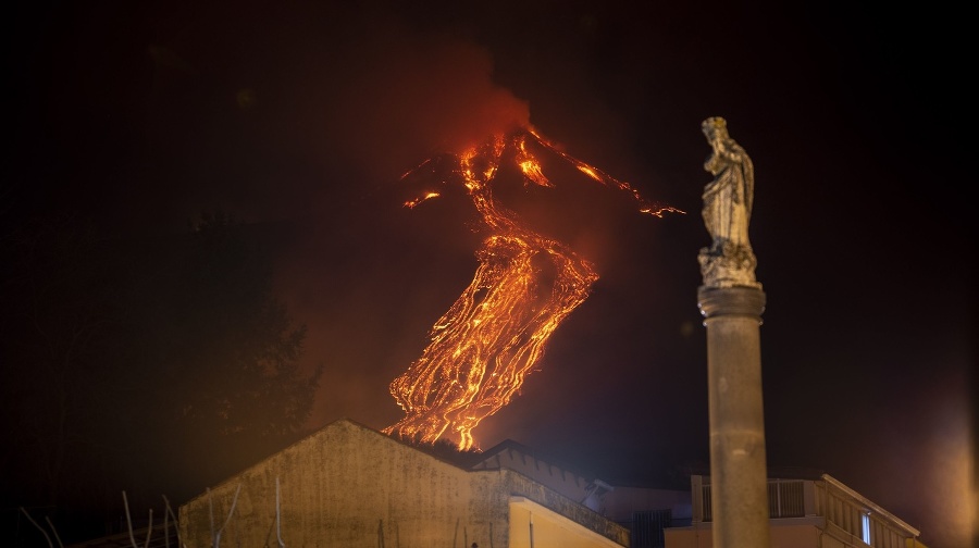 Erupcia sopky Etna 18. februára 2021.