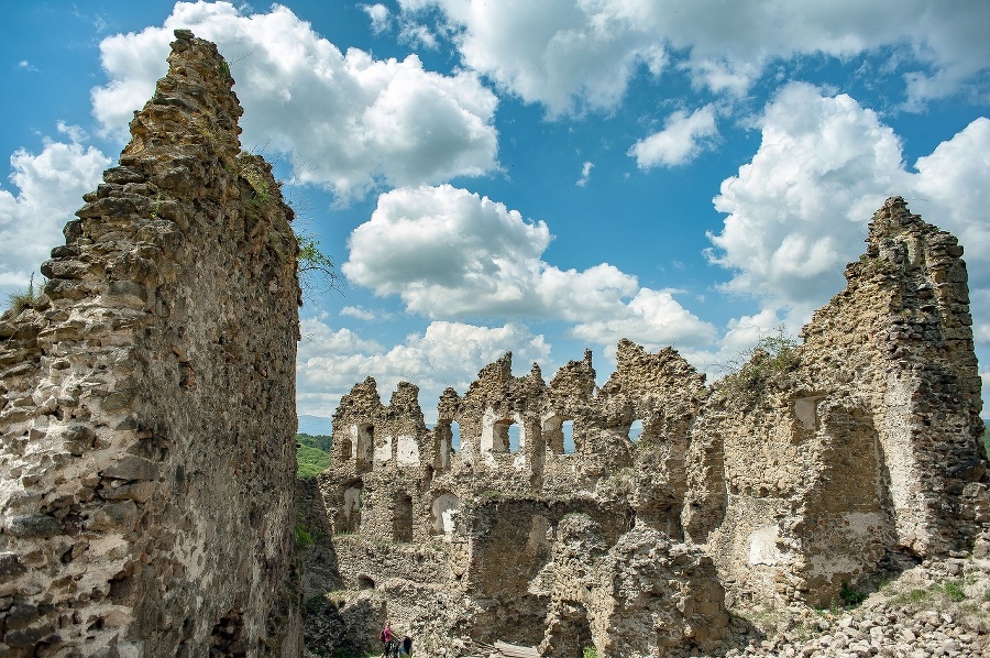 Jún 2019: Zrúcanina hradu