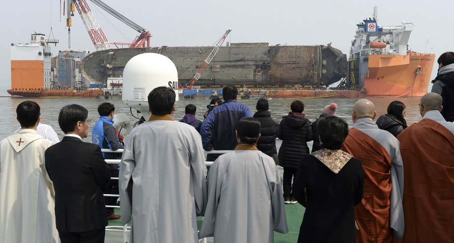 Juhokórejský trajekt Sewol sa