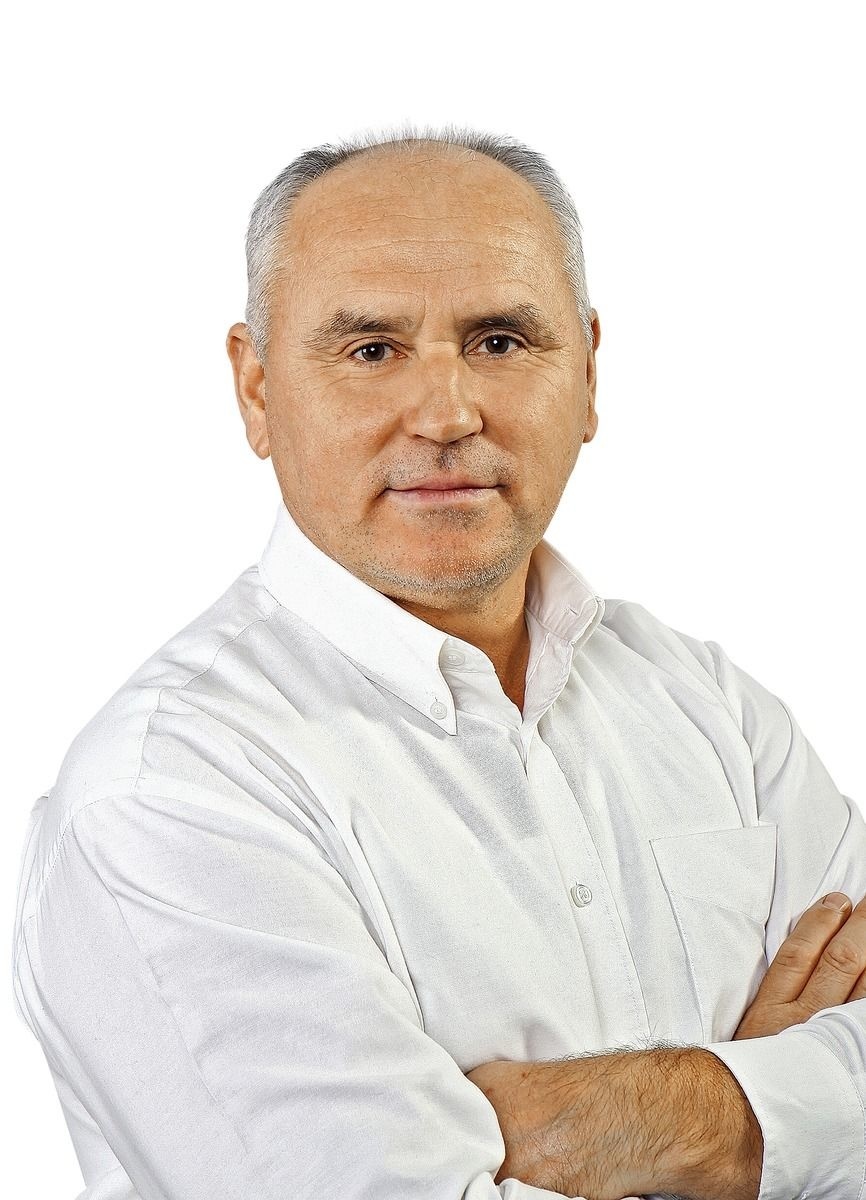 Anton Jura (55)