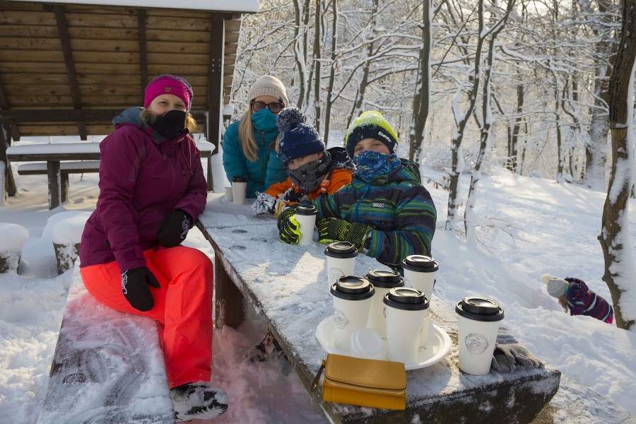 Turisti v blízkosti Chaty