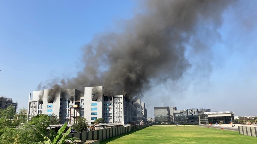 Požiar zasiahol továreň najväčšieho