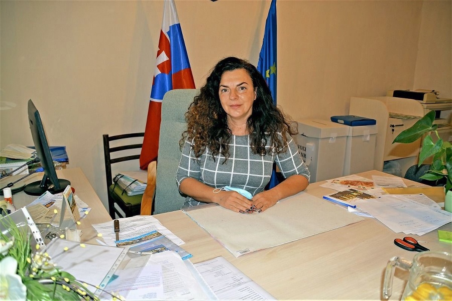 Adriana Šebeščáková Balogová, starostka