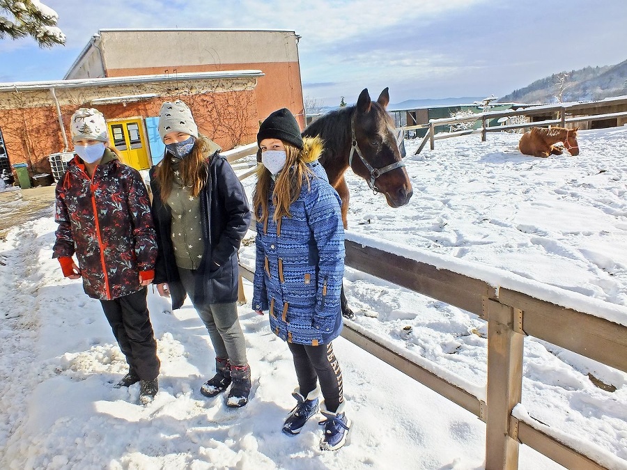 Zľava: Karolína, Veronika a