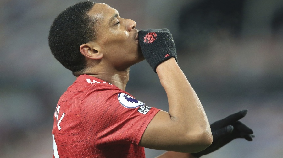 Útočník Anthony Martial z