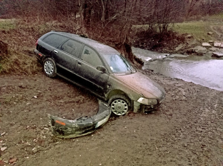 Jánovo (69) auto skončilo