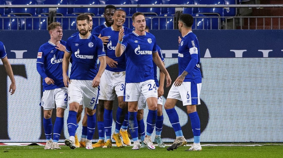 Schalke uspelo v 1.