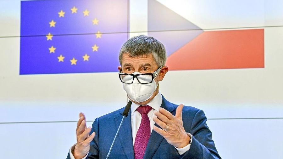  Situácia v Česku sa zhoršuje, no úrady nekonajú.