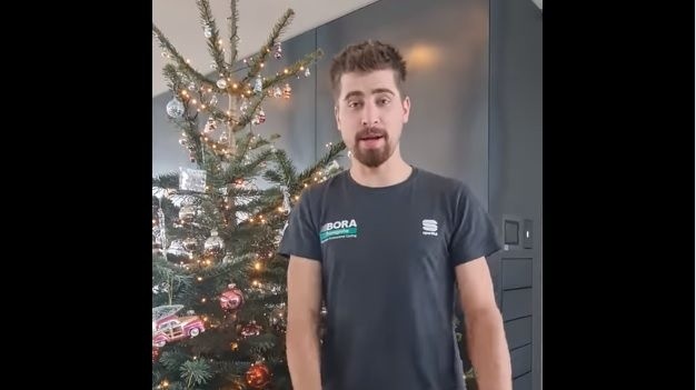 Sagan vie, ako zaujať.