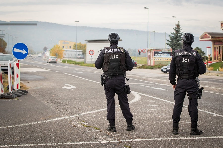 Slovenská polícia začala okamžite