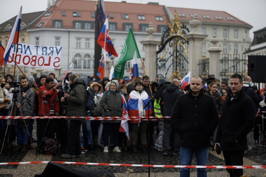 Protest proti vláde a