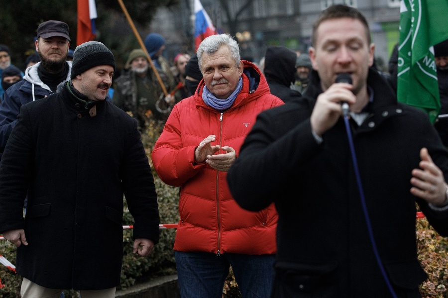 Protest proti vláde a