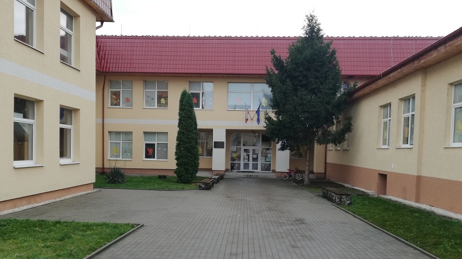 Túto školu v Sečovciach