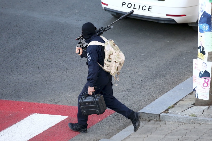 Na snímke gruzínsky policajný