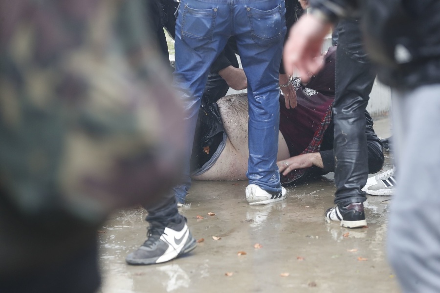 Protest sa neobišiel bez násilností.