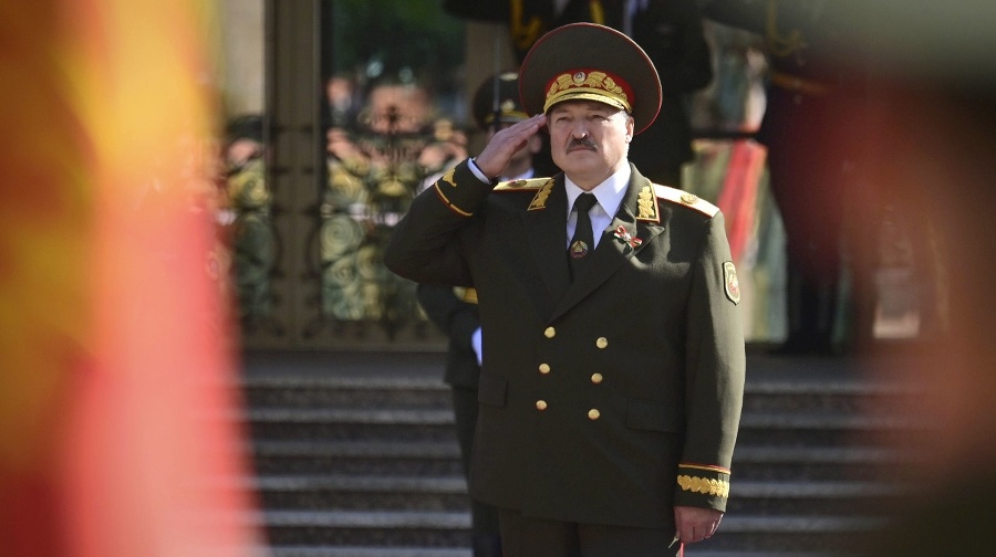 Lukašenko tajne zložil prezidentský