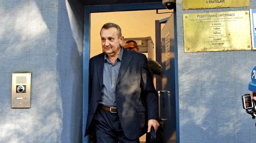 Väznica Bratislava 9. 8. 2020 8.05 hod.: Patrik Pachinger dostal sedem rokov basy, vyšiel z nej po dvoch.