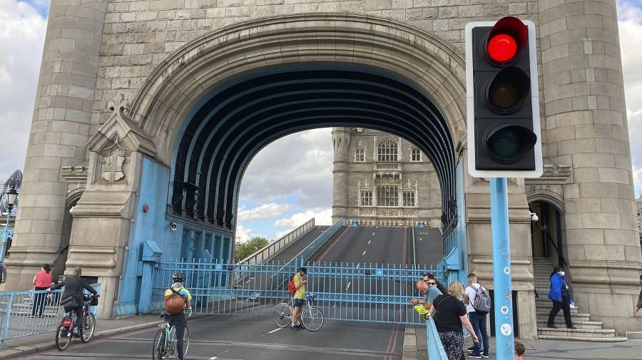 Londýnsky most Tower Bridge