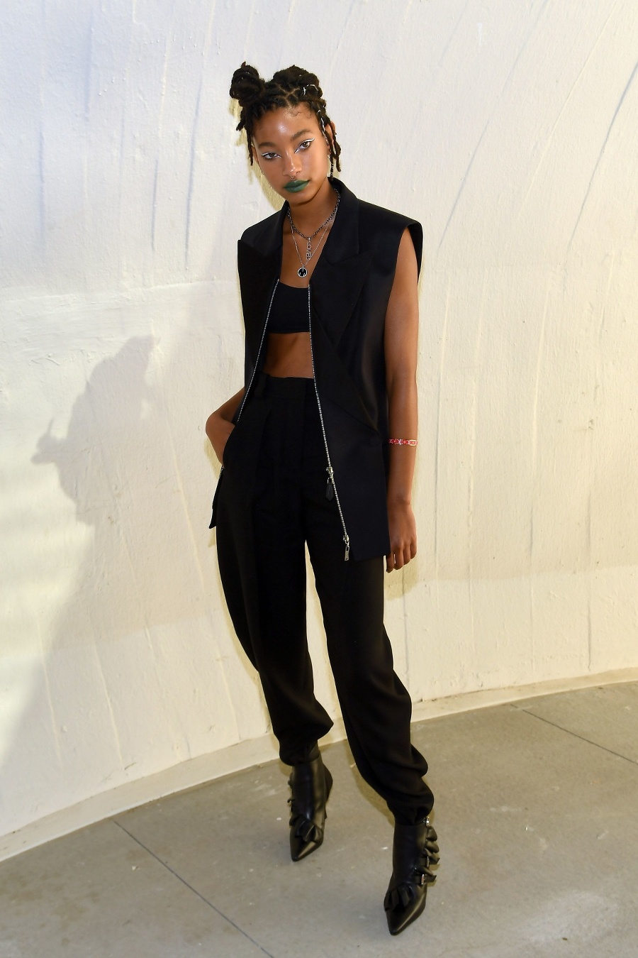 Willow Smith (19), 5,1