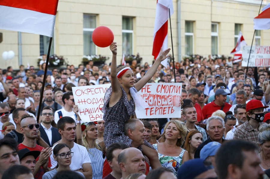 Demonštranti protestovali proti výsledkom