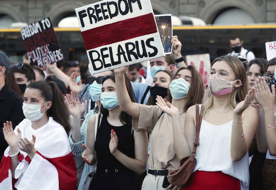 Protest bieloruských žien.