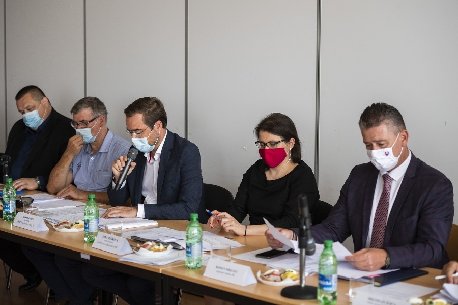  Zasadnutie pandemickej komisie.