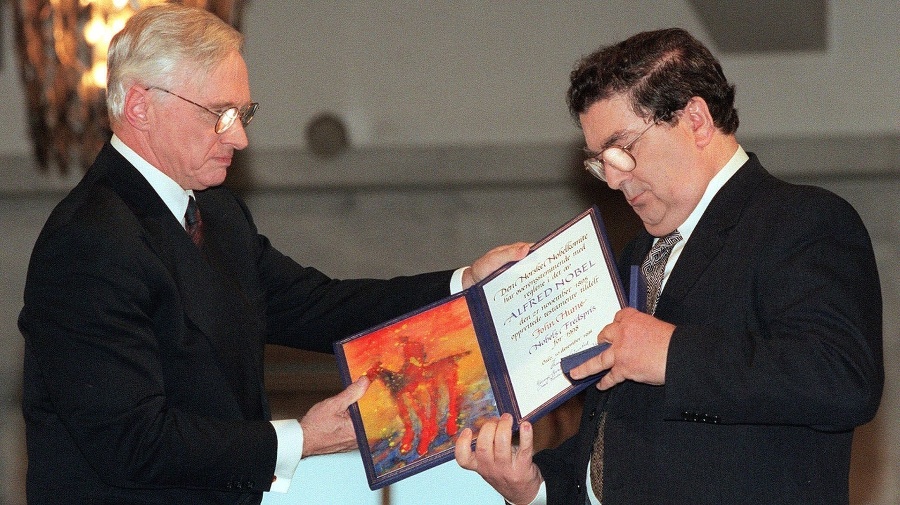 John Hume (vpravo) pri