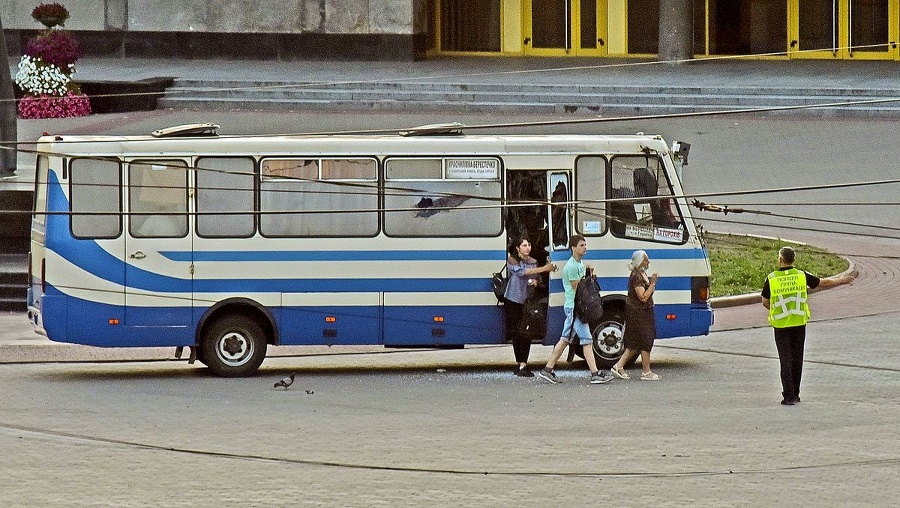 Rukojemníkov prepustil približne po